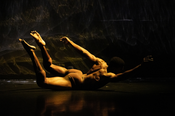 Vinson Fraley ‘Alluvium’ photo by Maria Baranova, courtesy New York Live Arts