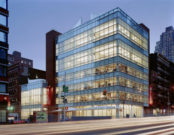 The Joan Weill Center for Dance © Archphoto